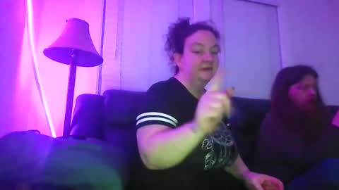 Snapshot of emnm696babii chatting on March 8, 12:08 am emnm696babii online show from March 8, 12:08 am