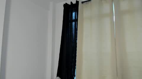 Emperatriz online show from April 21, 2:34 pm