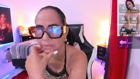 Emperatriz online show from November 12, 7:31 am