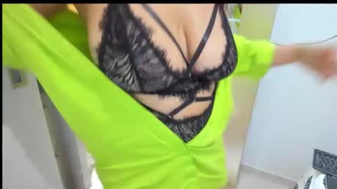 emperatriztapia online show from February 13, 12:50 am