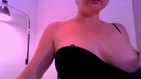 M online show from July 29, 2:43 am