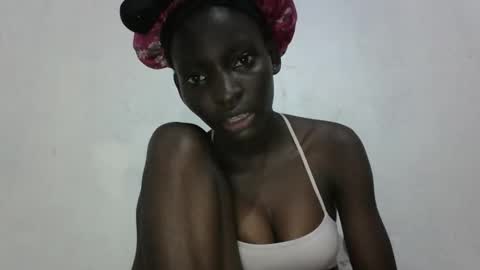 Snapshot of empress_ivy1 chatting on June 8, 5:57 pm empress_ivy1 online show from June 8, 5:57 pm