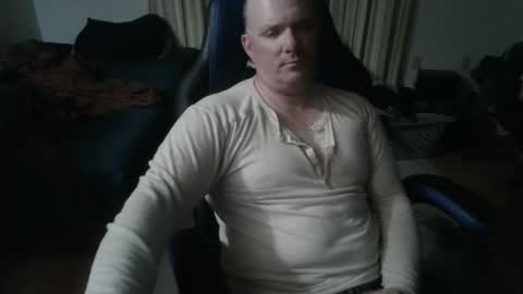 Snapshot of emsguy1 chatting on April 28, 4:06 am Matt online show from April 28, 4:06 am