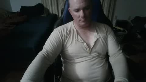 Snapshot of emsguy1 chatting on May 2, 6:29 am Matt online show from May 2, 6:29 am
