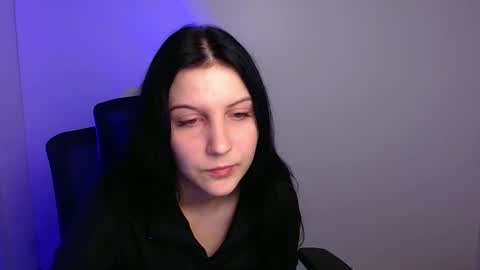 Emma online show from November 11, 1:55 pm