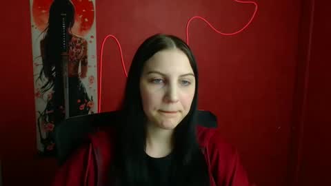 Snapshot of emxma chatting on May 12, 11:07 am Emma online show from May 12, 11:07 am