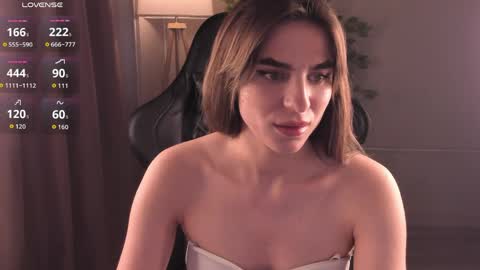 emy__angel online show from April 6, 4:46 am