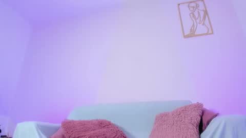 Emy online show from March 4, 10:57 am