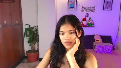 emycarver09 online show from December 2, 11:48 am