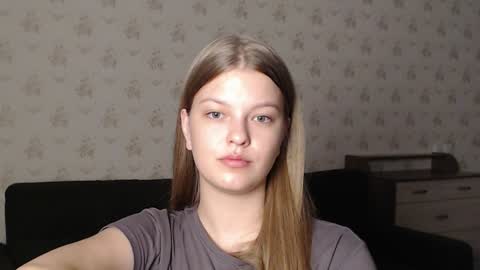 EmySway online show from December 2, 3:03 pm