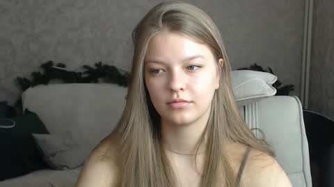 EmySway online show from January 30, 4:48 am