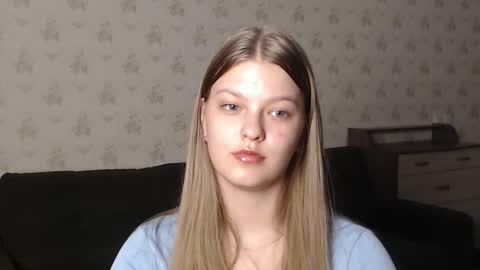 EmySway online show from March 11, 2:07 pm