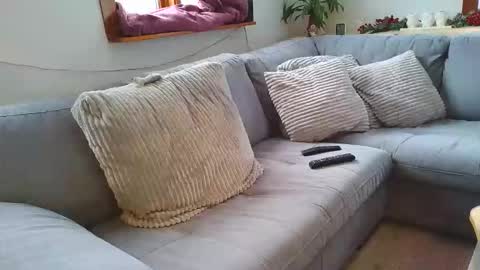 emyxxl online show from January 9, 1:14 pm