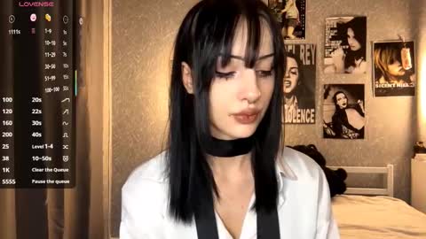 Amelia online show from November 19, 8:42 pm