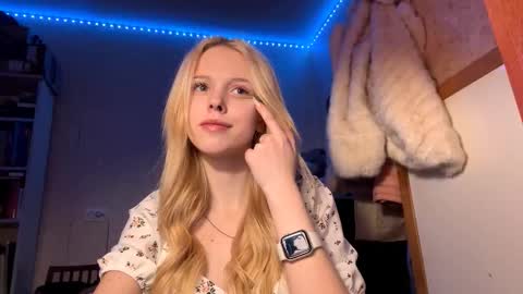 Amelia online show from December 5, 4:25 pm