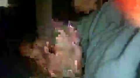 Snapshot of encormoi chatting on November 9, 8:12 am encormoi online show from November 9, 8:12 am