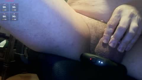 Snapshot of endrinsex chatting on February 27, 2:21 am Bruno online show from February 27, 2:21 am