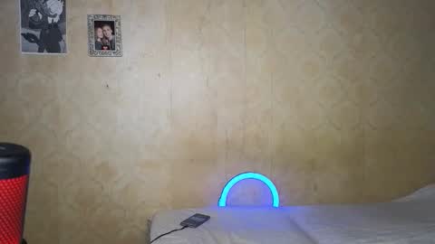 Missis And Mister Fox online show from December 23, 10:57 am