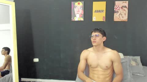 Gio online show from April 7, 2:01 am