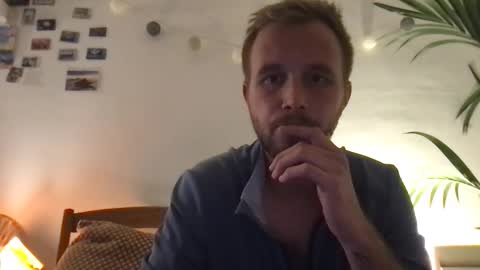 3from Desire online show from October 24, 10:28 pm