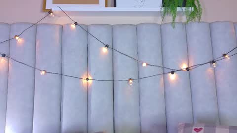 Snapshot of engelstone_ chatting on December 5, 8:05 pm E N G E L online show from December 5, 8:05 pm