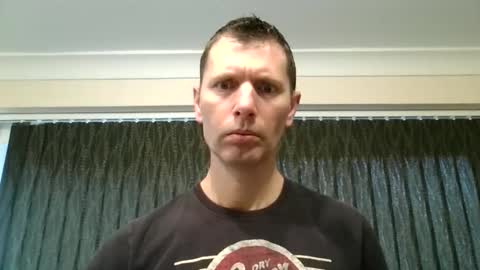 EnglishGuy183 online show from February 24, 9:18 am