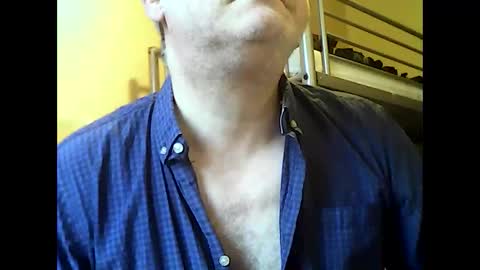 Snapshot of englishguysurrey chatting on December 28, 8:58 am englishguysurrey online show from December 28, 8:58 am