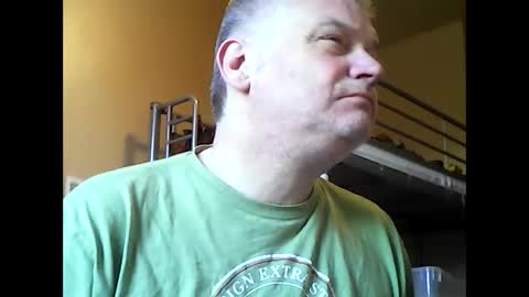 Snapshot of englishguysurrey chatting on September 9, 6:13 am englishguysurrey online show from September 9, 6:13 am