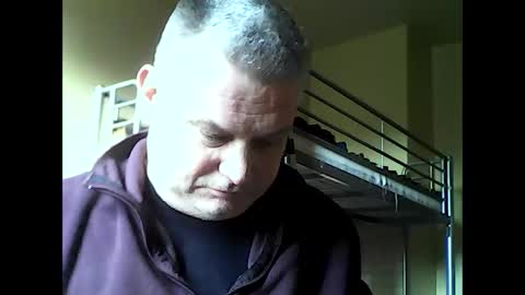 englishguysurrey online show from February 22, 2:04 pm