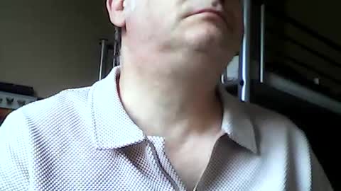 englishguysurrey online show from July 13, 5:54 am