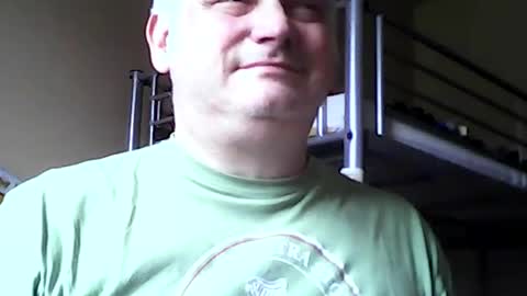 englishguysurrey online show from July 18, 9:46 am