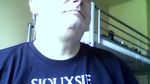 englishguysurrey online show from July 24, 9:29 am