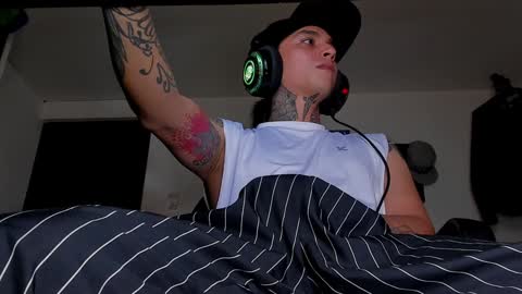 enjoymycock99 online show from December 9, 4:05 pm