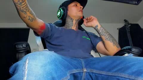 enjoymycock99 online show from March 10, 9:40 pm