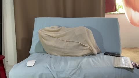 Snapshot of enjoythetrip chatting on February 21, 5:09 pm Luke online show from February 21, 5:09 pm