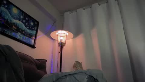 Snapshot of enjoythetrip chatting on September 26, 7:12 am Luke online show from September 26, 7:12 am