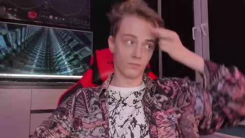 Enker online show from October 17, 8:11 pm