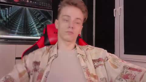 Enker online show from October 27, 8:57 pm