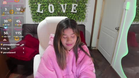 Snapshot of enma_clark chatting on December 6, 11:11 am Enma clark online show from December 6, 11:11 am