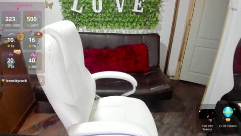 Snapshot of enma_clark chatting on January 31, 12:06 am Enma clark online show from January 31, 12:06 am