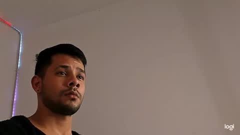 enmanuelgutierrez40 online show from January 5, 5:27 pm