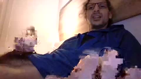 Snapshot of enri222 chatting on February 10, 12:39 pm rineking online show from February 10, 12:39 pm