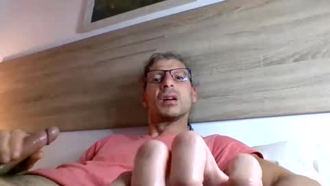 Snapshot of enri222 chatting on November 4, 11:37 pm rineking online show from November 4, 11:37 pm