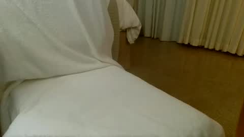 Snapshot of entwine766335 chatting on December 31, 12:54 am Entwine online show from December 31, 12:54 am