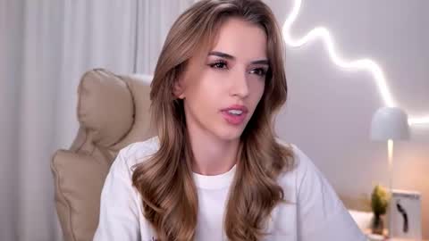 entya online show from November 19, 7:30 am