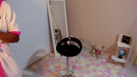 Snapshot of enyelsalas2 chatting on February 12, 12:12 pm Angela online show from February 12, 12:12 pm