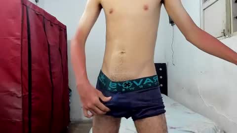 Snapshot of enzo_fernandez10 chatting on July 9, 11:53 pm enzo_fernandez10 online show from July 9, 11:53 pm