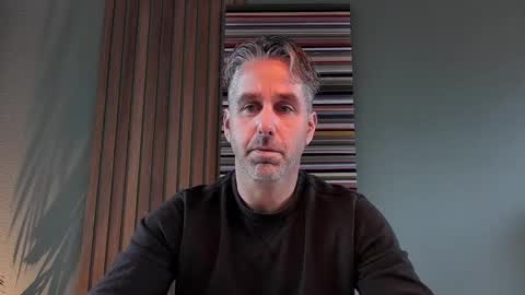 Snapshot of enzoenzo7 chatting on October 22, 7:52 am Enzos Massive Cock online show from October 22, 7:52 am