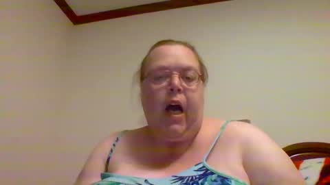 Snapshot of epic_ginger chatting on September 22, 12:18 pm epic_ginger online show from September 22, 12:18 pm