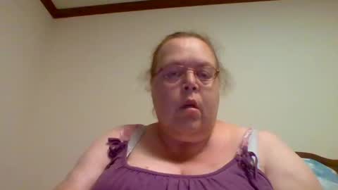 Snapshot of epic_ginger chatting on September 25, 8:45 pm epic_ginger online show from September 25, 8:45 pm